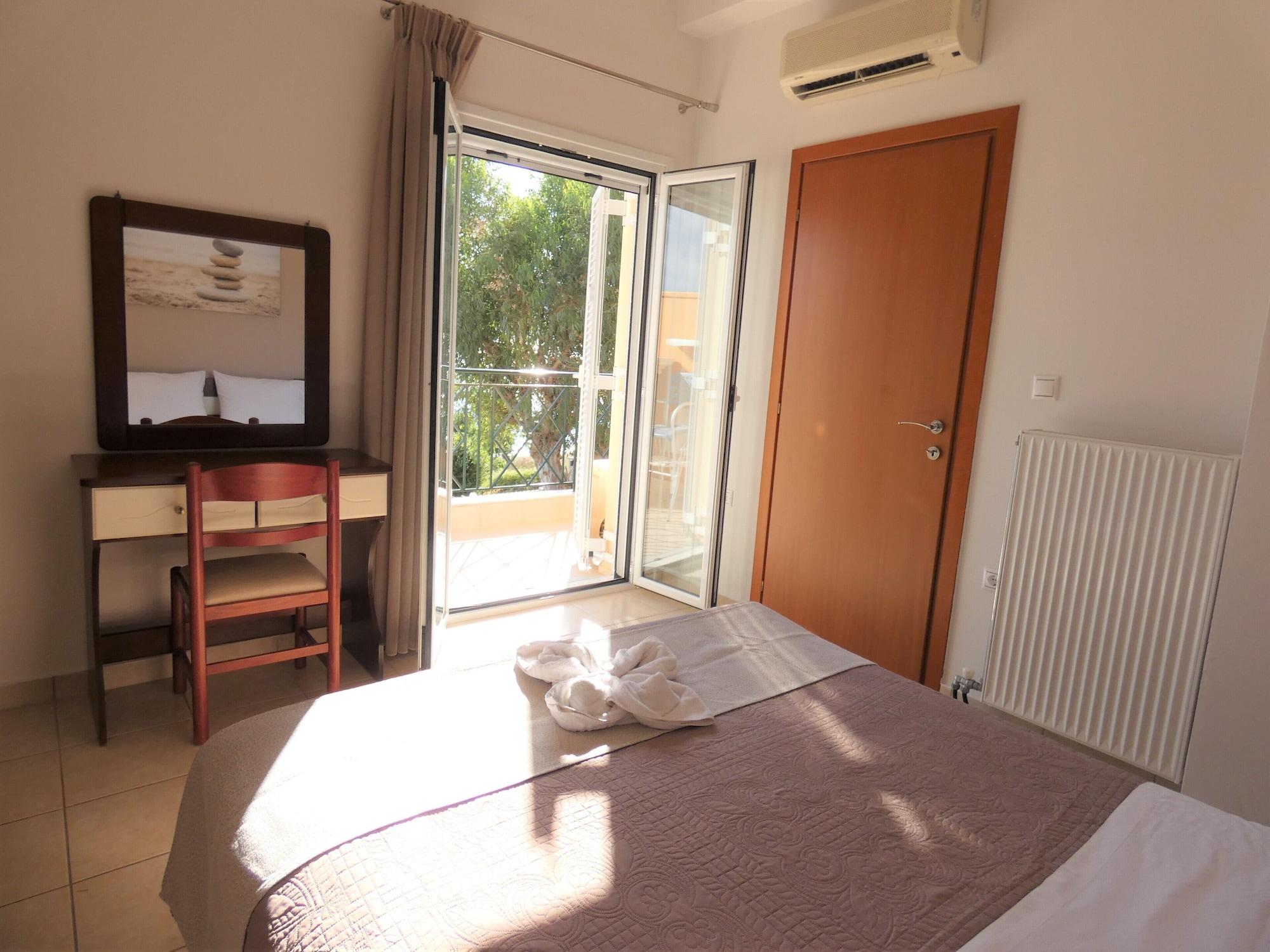 Lazaratos Hotel Kouvalata Kültér fotó