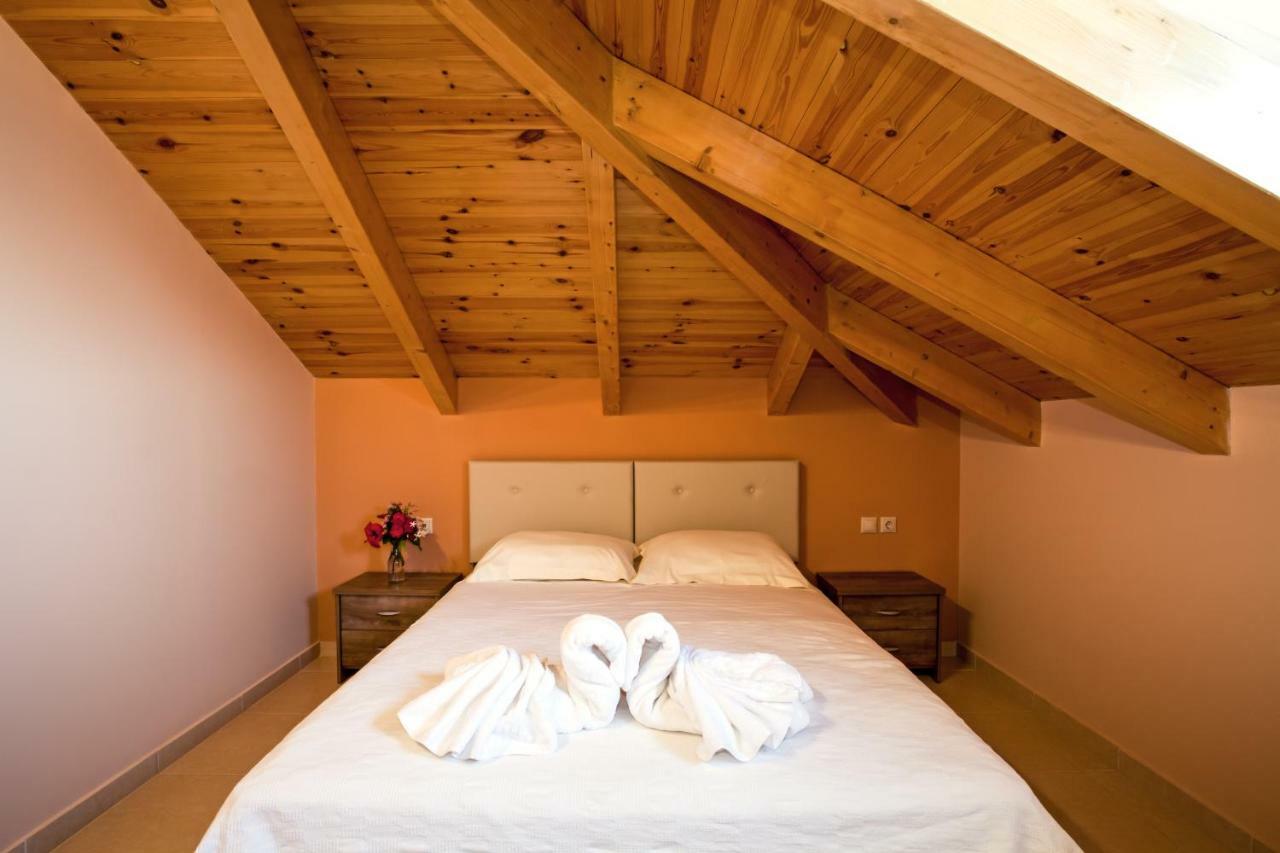 Lazaratos Hotel Kouvalata Kültér fotó